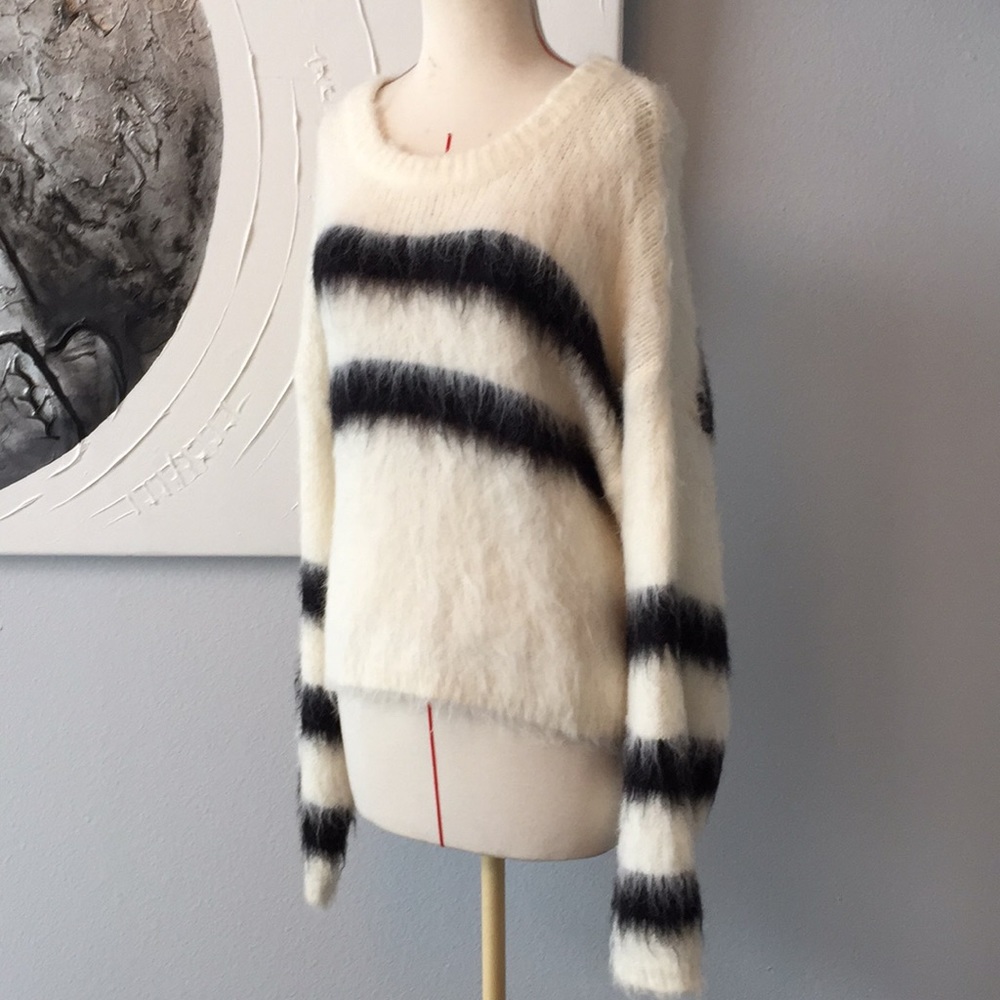 H&M Oversized Fuzzy Sweater - image 2